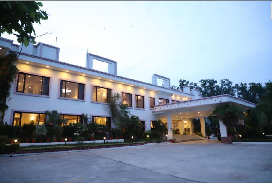 A S Hotels Khajurāho المظهر الخارجي الصورة